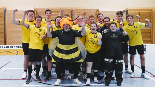 Das Herren-Kleinfeld-Team der Bullach Bees feiert zwei Siege beim Heimspieltag.